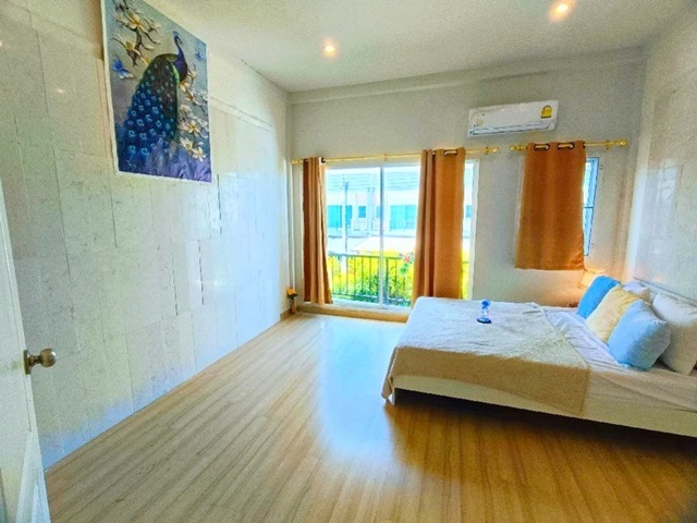 ตลาดนัดลุงออม 349ม. ให้เช่าทาวน์โฮม 2 ชั้น 22ตร.วา. 162ตร.ม. วงแหวน ปิ่นเกล้า พระราม 5 บางกรวย