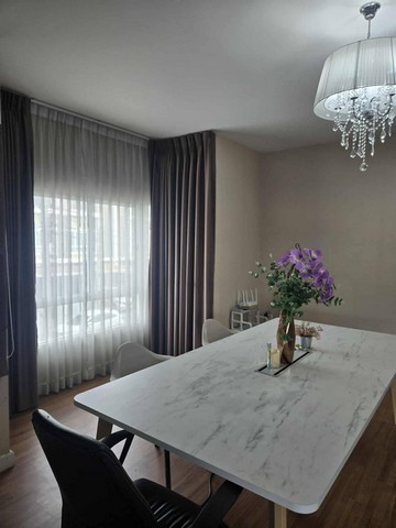 ให้เช่าทาวโฮมย่านรามคำแหง, ราษฎร์พัฒนา ,สะพานสูง 3 ชั้น หลังมุม ติดรถไฟฟ้าสายสีส้ม  ใกล้ รร.เตรียมน้อมฯ