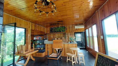 ที่ดินพร้อมสิ่งปลูกสร้าง 13-3-19.8 ไร่  ต. ท่าช้าง อ.พรหมพิราม จ. พิษณุโลก