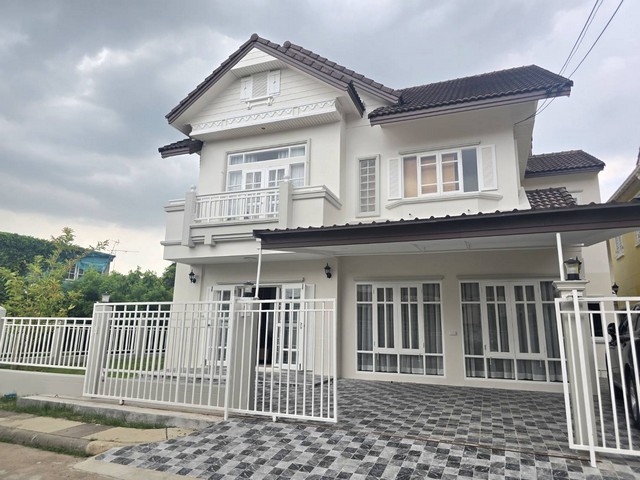 ขาย บ้านเดี่ยวใกล้รถไฟฟ้าสายสีส้ม รีโนเวทใหม่ทั้งหลัง Parkway ชาเล่ต์ รามคำแหง 190/1