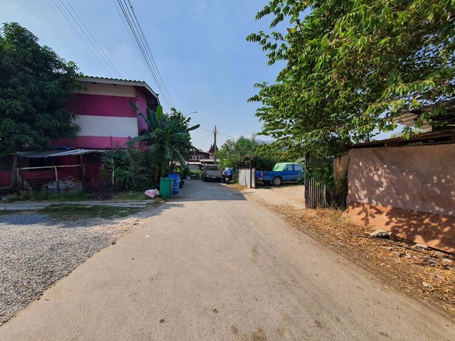 ขายที่ดิน กรุงเทพกรีฑา 18 แยก 6 แปลงมุม ใกล้ Market Place 389 ตร.ว