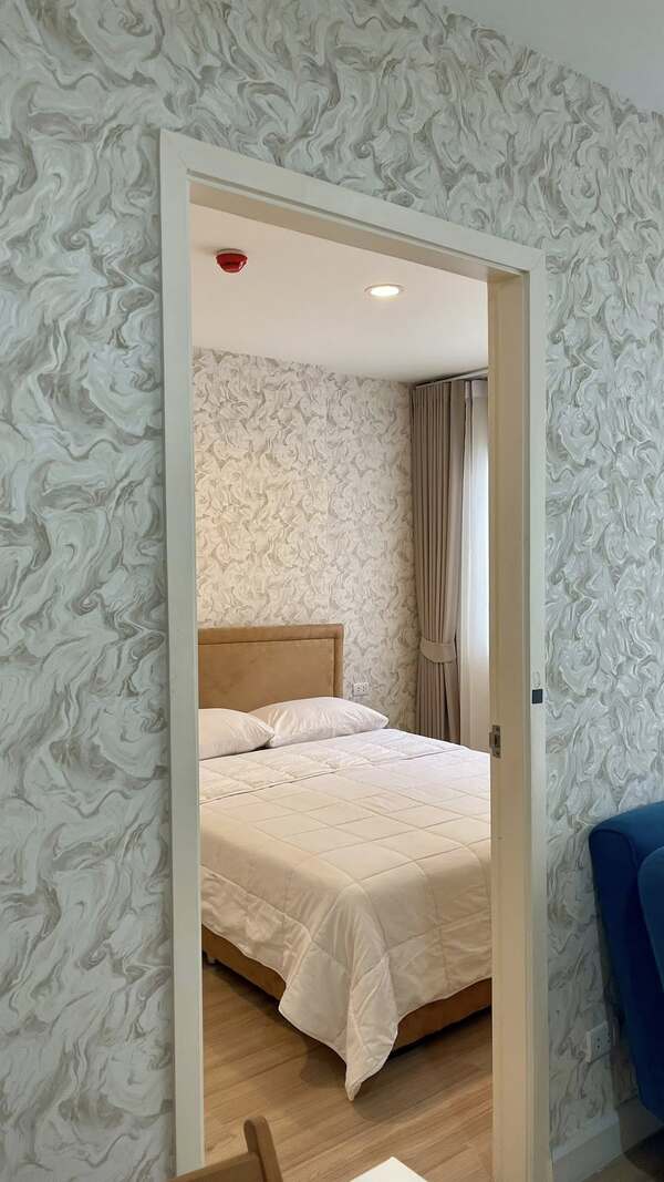 HOT DEAL! คอนโดใจกลางสุขุมวิท ใกล้ห้างดังมากมาย เดินทางสะดวกสุด วิวสระว่ายน้ำสวย พร้อมอยู่ทันที! The Nest Sukhumvit 22 ห้องแต่งครบ