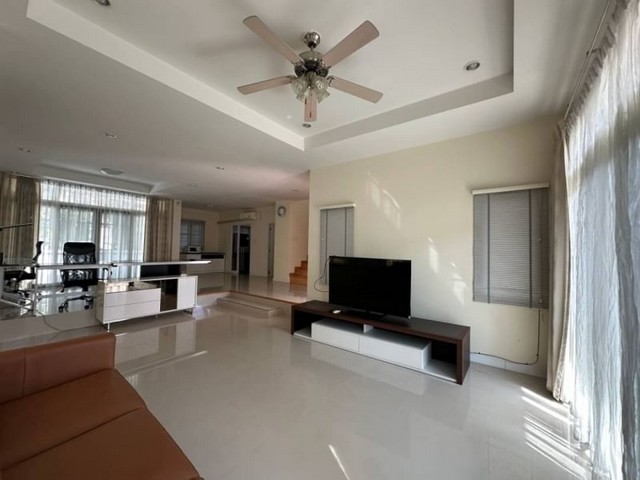 ให้เช่าบ้านเดี่ยวหลังใหญ่ มบ.เดอะบูเลอวาร์ด สุรศักดิ์ ศรีราชา ชลบุรี FP-H01008