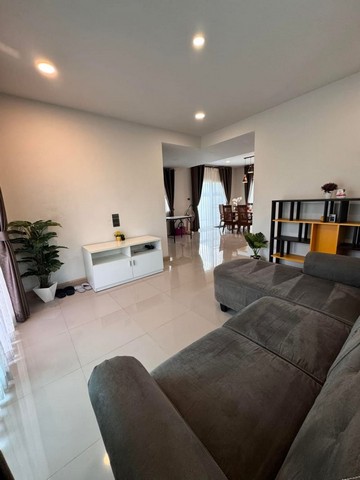 ขายบ้านเดี่ยว 2 ชั้น หมู่บ้านไลฟ์ อิน เดอะ การ์เด้น โรงโป๊ะ บางละมุง ชลบุรี FP-H01002