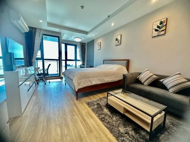 ให้เช่าลัดดาพลัส คอนโด ศรีราชา ตกแต่งครบ พร้อมเข้าอยู่ ใกล้แหล่งชุมชน FP-C0999