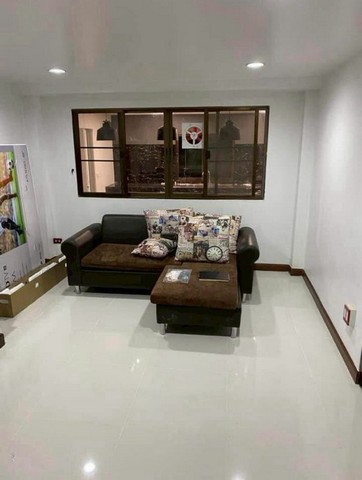 ให้เช่าบ้านเดี่ยว ติดถนนซุปเปอร์ กาดสามแยก โซนสันทราย