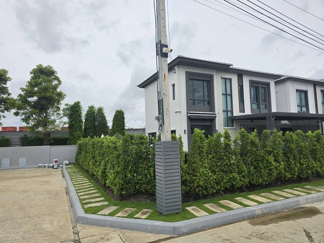 HR2699ให้เช่าบ้านแฝด โครงการ Grande Pleno สุขุมวิท-บางนา ใกล้ Mega Bangna เพียง 600 ม. เฟอร์ครบ 