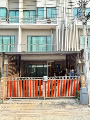 บ้านเดี่ยว 3 ชั้น เจแกรนด์ สาทร-กัลปพฤกษ์ พื้นที่ 18.5 ตร.ว  ราคา 6,000,000 บาท