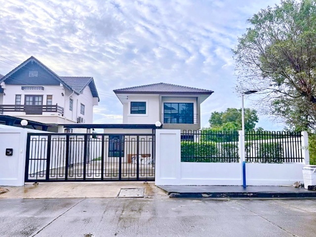 เปิดซิง! MRT สุวินทวงศ์ 2.9 กม. ซ.นิมิตใหม่ 14-22 ให้เช่าคฤหาสน์  2 ชั้น 89 ตร.วา..4นอน 3 น้ำ  รพ.นวมินทร์ 3.6 กม.  ตลาดมีนบุรี 2 3 กม.