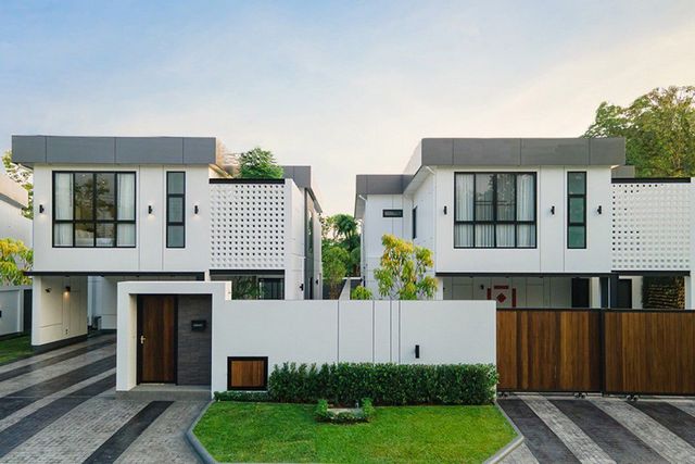 ราคาเริ่มต้น 9,900,000 บาท #บ้านแหวน #หางดง​ 2 หลังสุดท้าย #บ้านสวยสร้างใหม่ #สไตล์โมเดิร์น