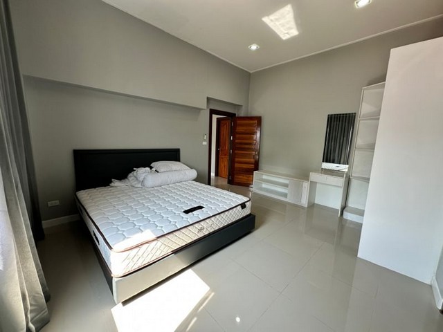 ให้เช่ากิจการหอพัก ใจกลางเมืองศรีราชา ทำเลดี รีโนเวทใหม่ FP-B01015