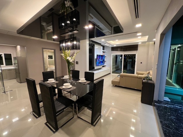 ขายบ้านเดี่ยว พร้อมอยู่   66 ตรว.  โครงการหมู่บ้านเดอะซิตี้ ราชพฤกษ์ วงเวียนพระราม 5  พร้อมเฟอร์บิ้วอิน