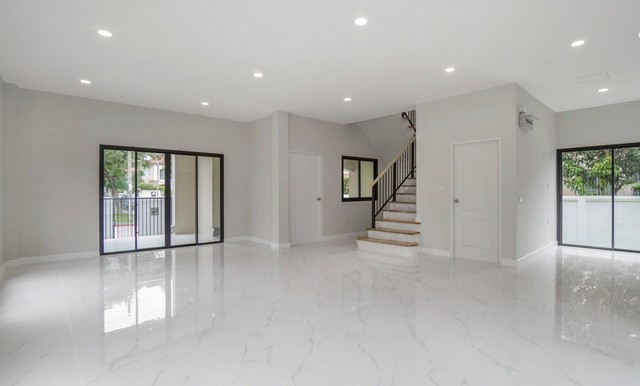 บ้านเดี่ยวหลังมุม เดอะซิตี้1 ปิ่นเกล้า พระราม5  บ้านมือสองตกแต่งใหม่