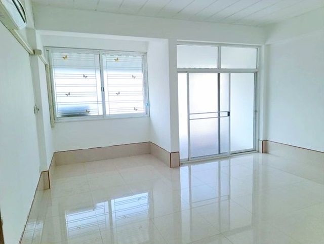 BTS ตลาดใหม่ดอนเมือง 900 ม.ให้เช่าอาคารพาณิชย์ 3 ชั้น 25ตร.วา.แฮปปี้ อเวนิว ดอนเมือง 800ม. 295ตร.ม.2-3นอน 3 น้ำ ตลาดโกสุมรวมใจ 1.2 กม.