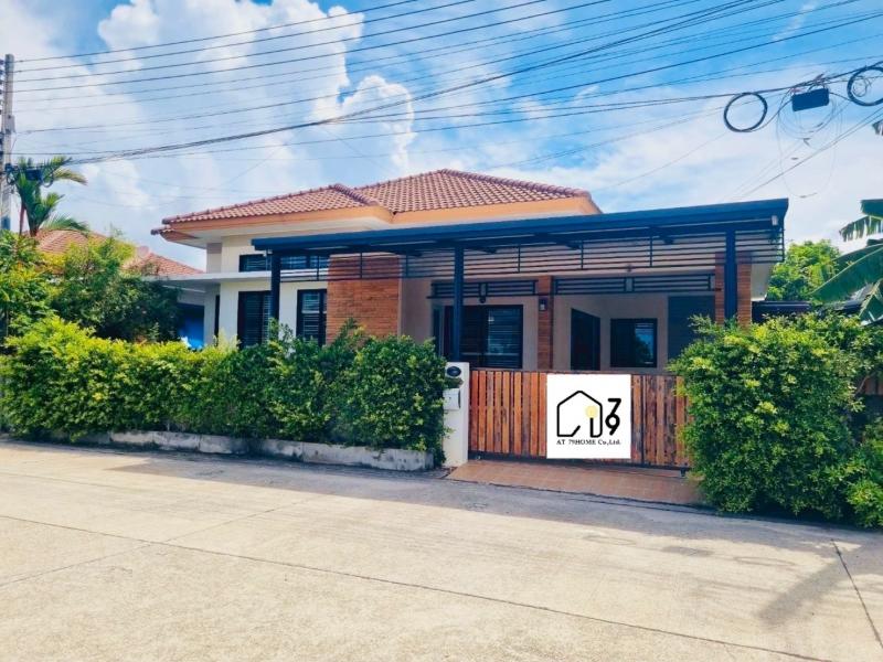 Vายบ้านเดี่ยว รีโนเวทใหม่ ใกล้รพ.กรุงเทพระยอง เนื้อที่เยอะ 