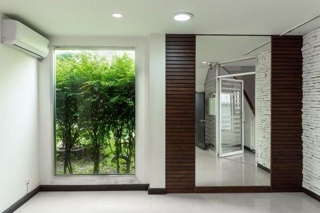 รหัสC6853 ให้เช่าโฮมออฟฟิศ 3ชั้น ย่านลาดพร้าววังหิน ใกล้โชคชัย4 ใกล้เสนานิคม ใกล้รัชดาภิเษก เหมาะอยู่อาศัยและทำโฮมออฟฟิศ