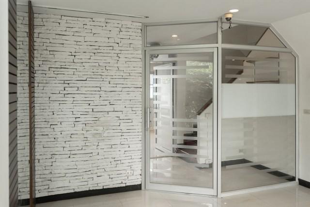 HR 6093 ให้เช่าโฮมออฟฟิศย่านลาดพร้าววังหินโชคชัย4รัชดา หมู่บ้านชาลิสาลาดพร้าววังหิน 34 ใกล้MRTภาวนา,MRTลาดพร้าว เหมาะอยู่อาศัยและทำโฮมออฟฟิศ