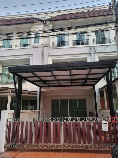 ให้เช่าทาวน์โฮม 3 ชั้น 3 ห้องนอน หมู่บ้านกลางเมือง เออร์บาเนี่ยน พระราม9-วงแหวน ถนนกรุงเทพกรีฑา ใกล้ Wellington College / Brighton