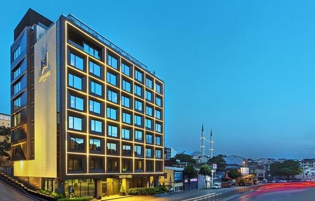 ขายโรงแรม 3 ดาว กลางเมืองกรุงเทพ ย่านธุรกิจ ใกล้รถไฟฟ้า BTS อโศก แบ่งเป็น อาคารที่หนึ่ง 53ห้อง อาคารที่สอง 25 ห้อง