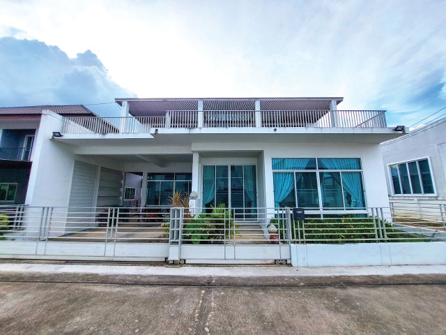 ขายบ้านเดี่ยว 2 ชั้น 62.3 ตรว หลังใหญ่ พื้นที่ใช้สอย 350 ตรม 4 ห้องนอน(ใหญ่) 5 ห้องน้ำ ต.สันนาเม็ง อ.สันทราย จ.เชียงใหม่