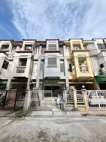 ให้เช่าทาวโฮม ใกล้โรงเรียนนานาชาติกีรพัฒน์(KPIS) รถไฟฟ้า สถานีวัชรพลและสถานีมัยลาภ รามอินทรา 34 ใกล้จุดขึ้นลงทางด่วนเอกมัย-รามอินทรา 