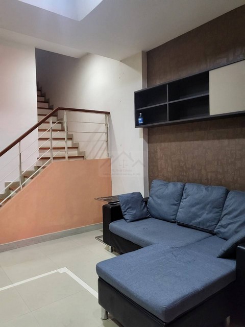 ให้เช่าทาวน์โฮม 3 ชั้น 3 ห้องนอน หมู่บ้านกลางเมือง เออร์บาเนี่ยน พระราม9-วงแหวน ถนนกรุงเทพกรีฑา ใกล้ Wellington College / Brighton