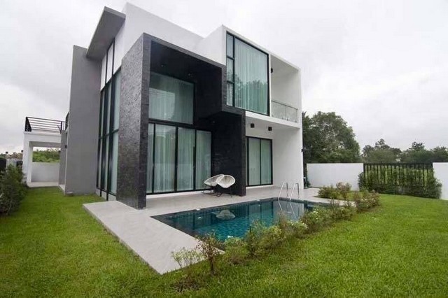 ให้เช่าพูลวิลล่าหรู 2 ชั้น สไตล์โมเดิร์น ตกแต่งสวย สันผักหวาน หางดง 