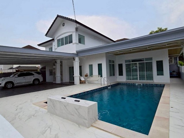 ให้เช่าพูลวิลล่า 2 ชั้น แยกหลุยส์ ติดวงแหวนรอบ3 สันกำแพง