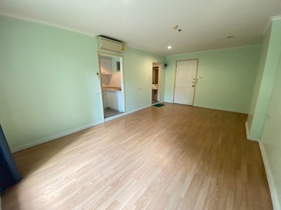 ขายด่วน โครงการ ลุมพินี เพลส พระราม 8 (LUMPINI PLACE RAMA 8) ห้องเปล่า วิวสวนสาธารณะส่วนกลาง เงียบสงบ เข้า-ออกสะดวก