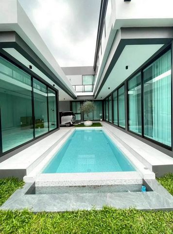 พูลวิลล่าหรู #ขายพร้อมผู้เช่า 11.98 ล้าน – บ้าน 2 ชั้น #สไตล์โมเดิร์น ทำเลทอง #ใกล้กาดฝรั่ง #น้ำไม่ท่วม #รับรายได้เดือนละ75,000 บาท