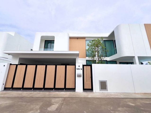 ขายพร้อมผู้เช่า 8.9 ล้าน รับรายได้เดือนละ 85,000 บาท (สัญญา 1 ปี) บ้านเลขที่สวย 128/8 (หลัง A2) #สันผักหวาน #หางดง ทำเลดี #สไตล์โมเดิร์น