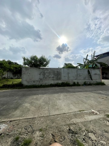 ขายที่ดิน 140ตร.วา ถมแล้ว ซอยทวีวัฒนา กาญจนาภิเษก6ทับ1 ถนนพุทธมณฑลสาย 2  แขวงทวีวัฒนา เขตทวีวัฒนา กรุงเทพมหานคร