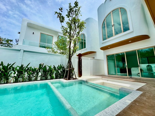 [ขาย] ลักชั่วรี่พูลวิลล่า 2 หลัง | จอมเทียนสาย 2 | ใกล้หาด 500 เมตร | สระส่วนตัว | 21.5-21.8 ล้าน