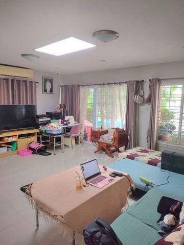 กาญจน์กนกวิลล์9 ขายเพียง 3.8 ล้าน 70 ตรว. #สันกลาง #สันกำแพง บ้านหลังใหญ่ 2 ชั้น บรรยากาศดี ร่มรื่น #น้ำไม่ท่วม