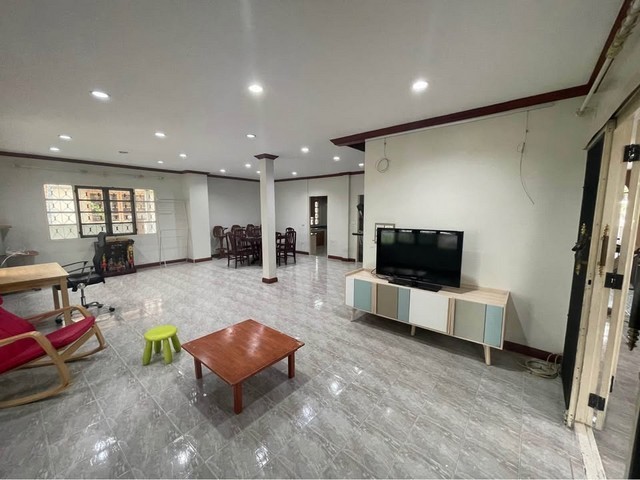 ให้เช่าบ้านเดี่ยวใกล้รถไฟฟ้าสายสีม่วงบางพลู (MRT) หมู่บ้านชลลดา บางบัวทอง นนทบุรี ถนนบางกรวย-ไทรน้อย  