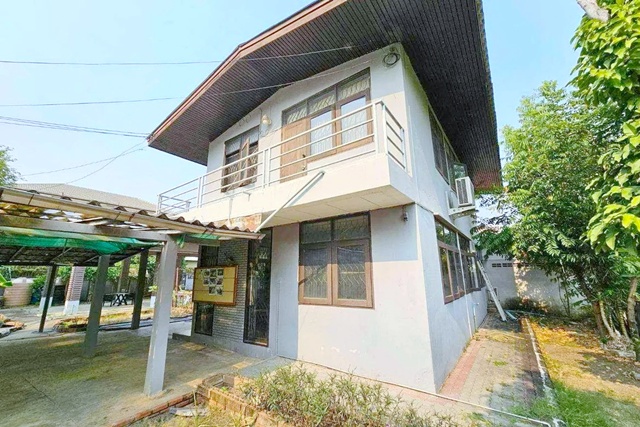  สไตล์บ้านสวน 102 ตร.วา. ยูเนี่ยนมอลล์ 1.2 กม. คฤหาสน์เดี่ยว 2 ชั้น 302 ตร.ม.  BTS ห้าแยกลาดพร้าว 900 ม เซ็นทรัลลาดพร้าว 1.1 กม. 