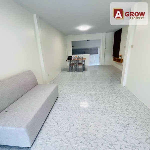 หมู่บ้านสุธาวีคัตเตอร์เฮ้าส์ ตำหรุ-บางพลี เฟอร์นิเจอร์ครบ ตกแต่งพร้อมเข้าอยู่