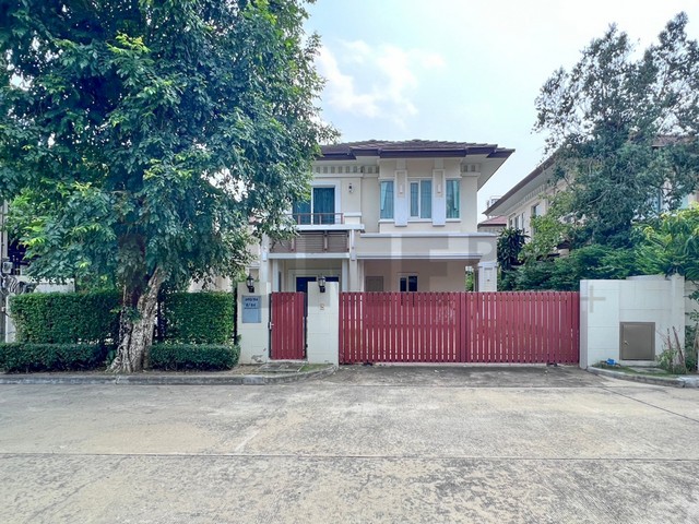 บ้านเดี่ยว เดอะซีตี้ รัตนาธิเบศร์ (The City) สภาพสวย พร้อมอยู่ ใกล้เซ็นทรัลรัตนาธิเบศร์ที่ตั้ง : 690 ถนน รัตนาธิเบศร์ บางกระสอ อำเภอเมืองนนทบุรี นนทบุรี 11000รายละเอียดทรัพย์ :- บ้านเดี่ยว 2 ชั้น ขนาดที่ดิน 67.1 ตร.ว.- พื้นที่ใช้สอย 200 ตร.ม.- 3 ห้องนอน 3 ห้องน้ำ 1 ห้องรับแขก 2 ห้องครัว - ห้องแม่บ้าน ห้องน้ำแยกนอกบ้าน- โรงจอดรถในบ้าน 4 คัน- ถนนหน้าบ้านกว้าง เข้า-ออก จอดรถสะดวก- หน้าบ้านหั