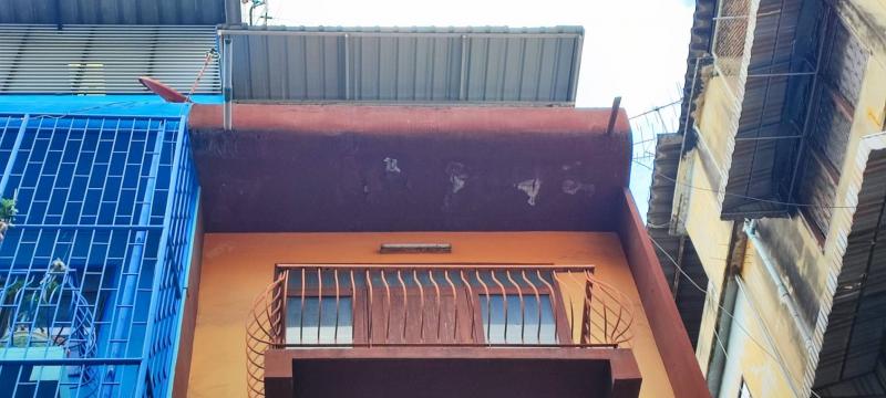 ขายอาคารพาณิชย์ 3 ชั้น พร้อมชั้นลอยเเละดาดฟ้า  เขตสาทร จังหวัดกรุงเทพมหานคร