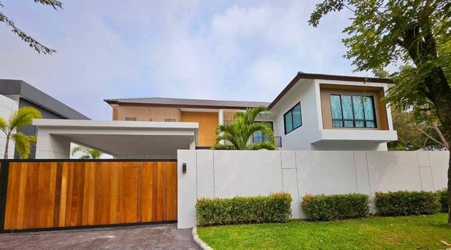 บ้านใหม่พูลวิลล่าหรู ให้เช่า 85,000 บาท/เดือน #วังตาล #หางดง บ้านเดี่ยว 2 ชั้น #เฟอร์นิเจอร์ใหม่ทั้งหมด #พร้อมเข้าอยู่ ไปสนามบิน 15 นาที