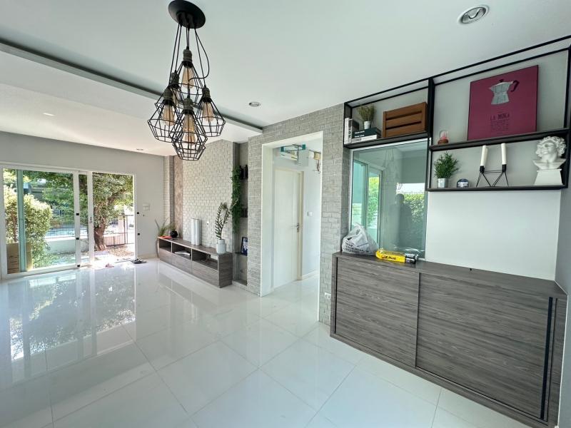 ขายบ้านเดี่ยวมือสอง อำเภอบางเสาธง จังหวัดสมุทรปราการ  โครงการ พฤกษ์ลดา สุวรรณภูมิ