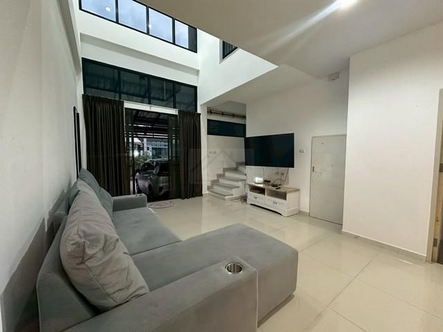 ให้เช่าทาวน์โฮม 3 ชั้น 180 ตรม. โครงการอีโค่ สเปซ บางนา-วงแหวน ใกล้เมกะ บางนา