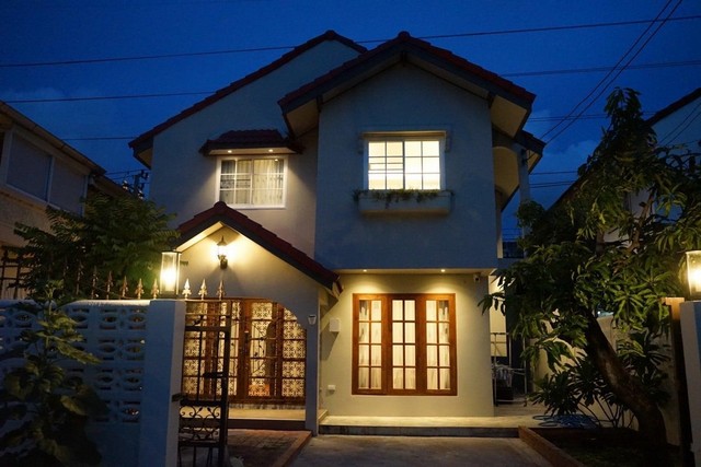 ให้เช่าบ้านเดี่ยว2ชั้นย่านเลียบด่วนทาวน์อินทาวน์เหม่งจ๋าย ใกล้รร.นานาชาติสิงคโปร์ รร.นานาชาติฝรั่งเศส