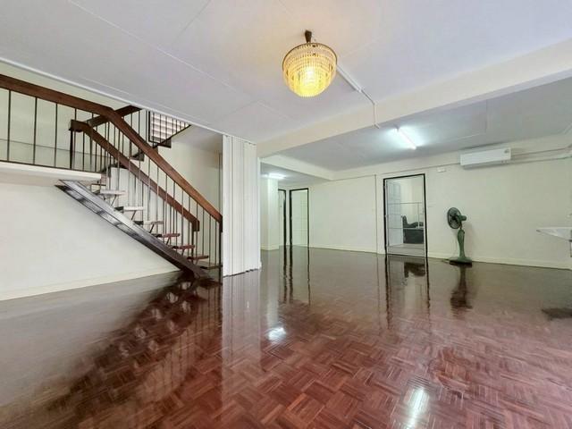 HR 6099 ให้เช่าบ้านเดี่ยวรีโนเวทใหม่  พระราม 9 ซอย 41 จดทะเบียนใด้