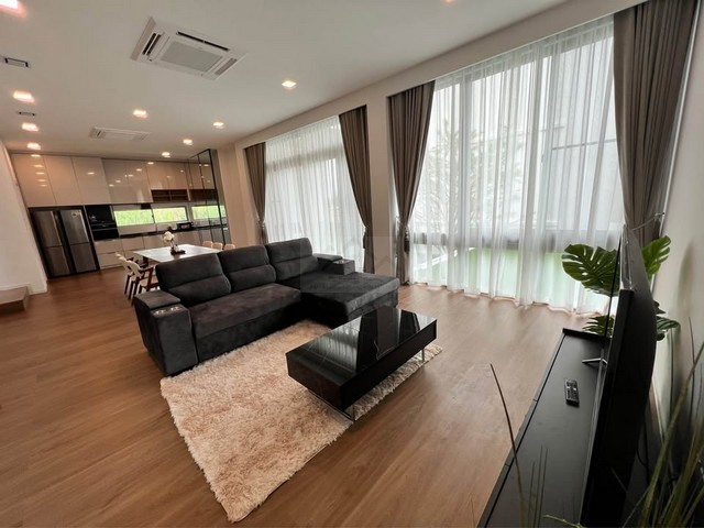 ให้เช่าบ้านเดี่ยว 3.5 ชั้น 76 ตรว. โครงการวีเว่ พระราม 9 VIVE Rama 9 พร้อมลิฟท์ เดินถึงโรงเรียนนานาชาติ Wellington ใกล้ Club house ที่สุด