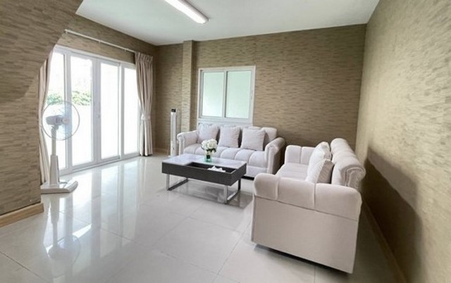 ให้เช่าบ้านเดี่ยว 2 ชั้น 66.40 ตารางวา 160 ตารางเมตร บ้านสวนราชา (รามอินทรา)