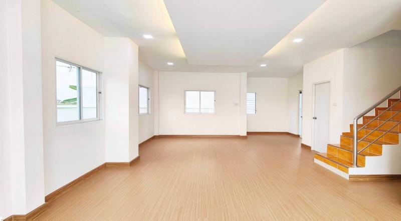 ขายหมู่บ้าน 2 ชั้น เอ็ม.ที ราคา 3,490,000 บาท 53 ตร.ว. 130 ตร.ม. 0958195559 @infinitycondo