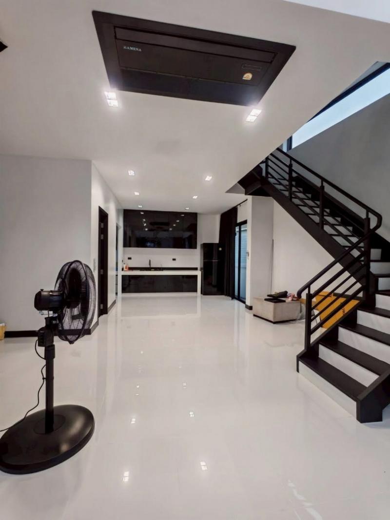 บ้านเดี่ยวใหม่ 3 ชั้น — Minimal Luxury บ้านใหม่ไม่เคยมีผู้อยู่อาศัย Town in Town (เลียบด่วน)