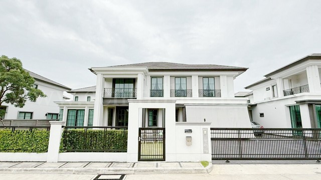 R1 บ้านเดี่ยวหรู สไตล์ Modern เศรษฐสิริ กรุงเทพ - ปทุมธานี วิวสนามกอล์ฟ