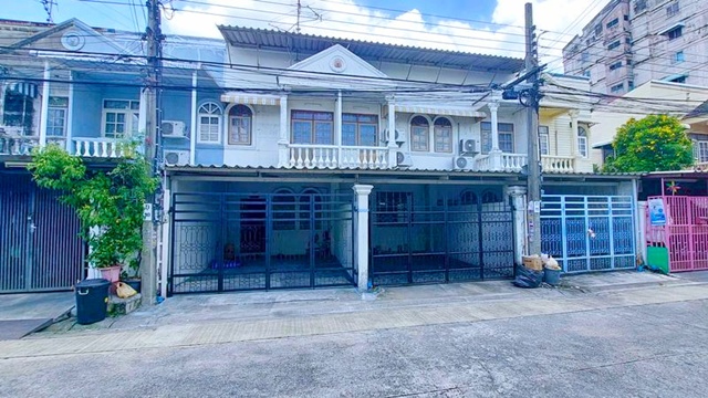 รร.นานาชาติเวลส์ 3.3กม. BTS บางจาก 2.2 กม. ให้เช่าทาวน์เฮ้าส์ 2 ชั้น 22 ตร.วา.  2นอน ตลาดบางจาก 2.2 กม.